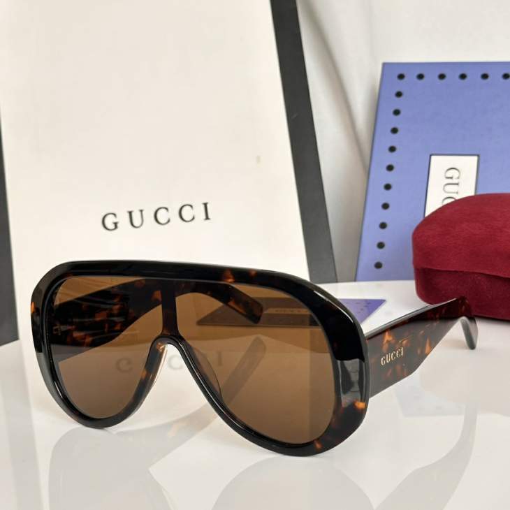 Picture of Gucci Sunglasses _SKUfw79478913fw